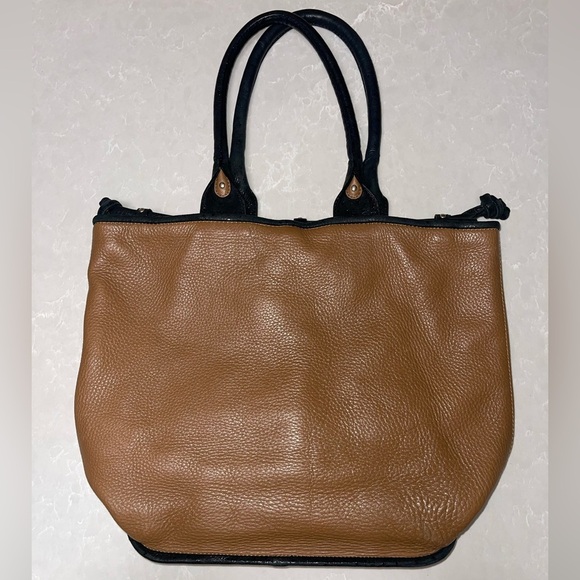 EUC See By Chloe Vintage Tan and Black Shoulder Bag with Textured Leather - Picture 2 of 9